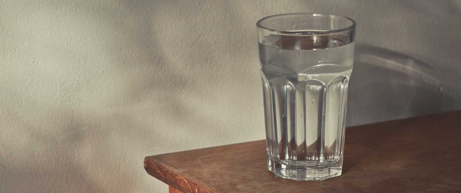 Ein Glas Wasser